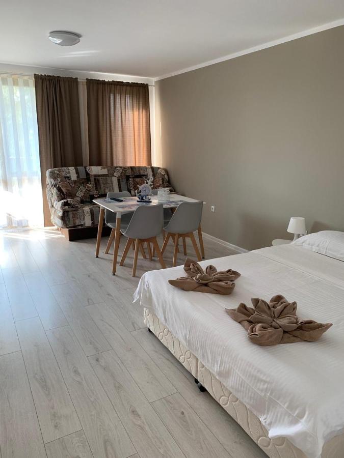 Summer Apartments Kabakum โกลเดน แซนส์ ภายนอก รูปภาพ