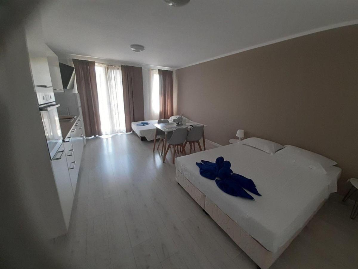 Summer Apartments Kabakum โกลเดน แซนส์ ภายนอก รูปภาพ