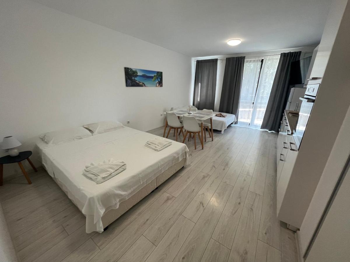 Summer Apartments Kabakum โกลเดน แซนส์ ภายนอก รูปภาพ